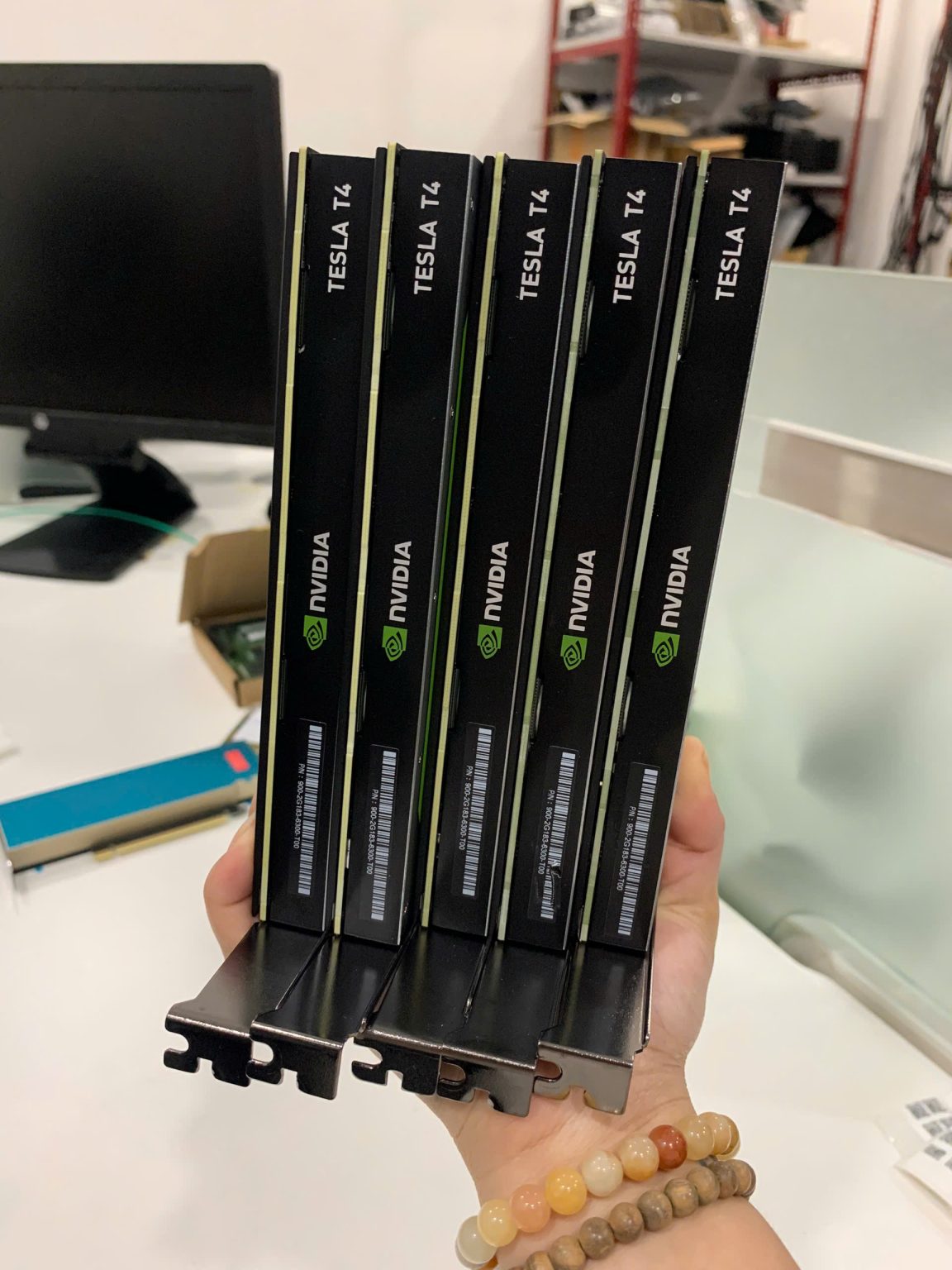 NVIDIA Tesla L4 24GB Tensor Core GPU PCIe Gen4 x16 TDP 72W AI Graphics